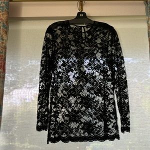 Elegant Tamotsu top of netted lace. Pay full price as high quality.